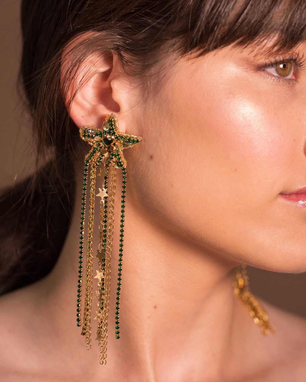 Aretes largos verde y dorado