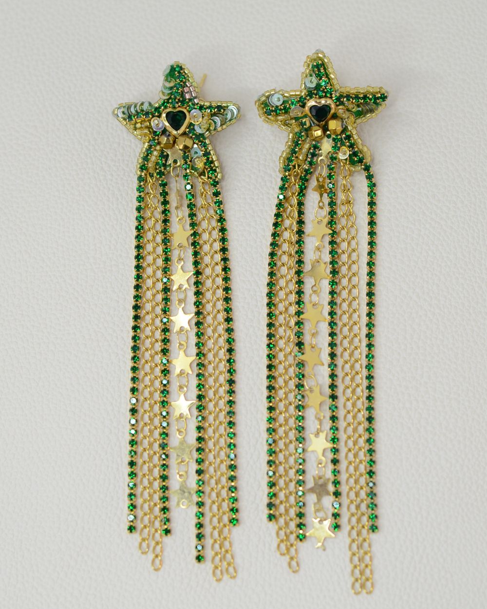 Aretes largos verdes