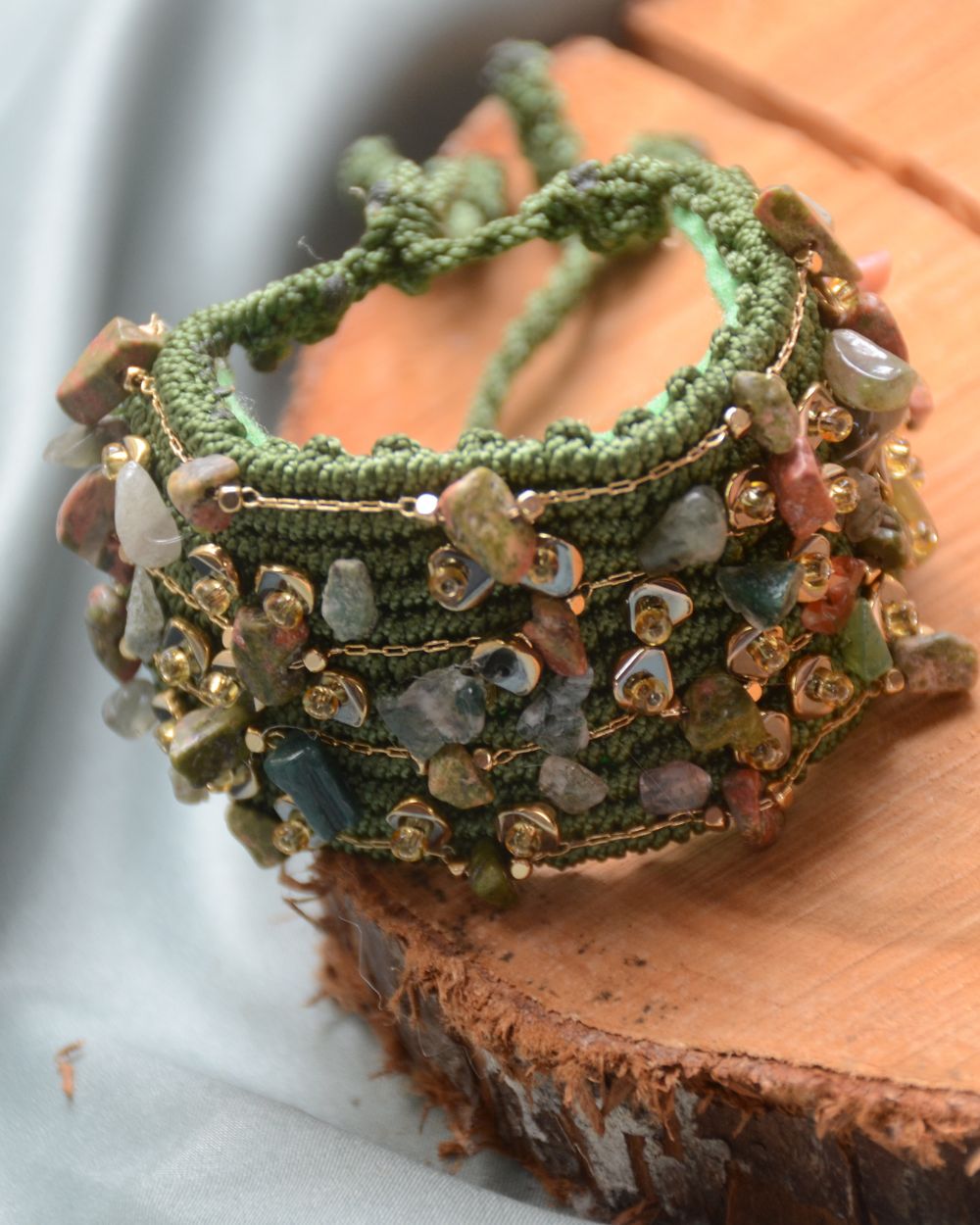 brazalete hecho a mano