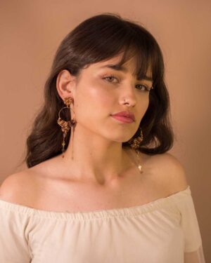 Aretes elegantes Café Dorado