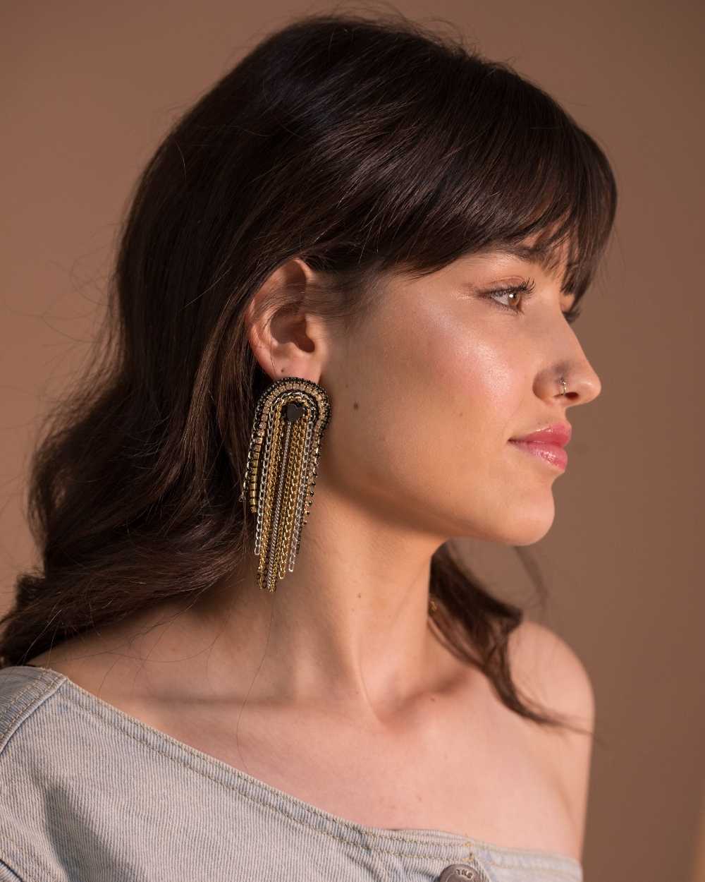 aretes con corazón largos