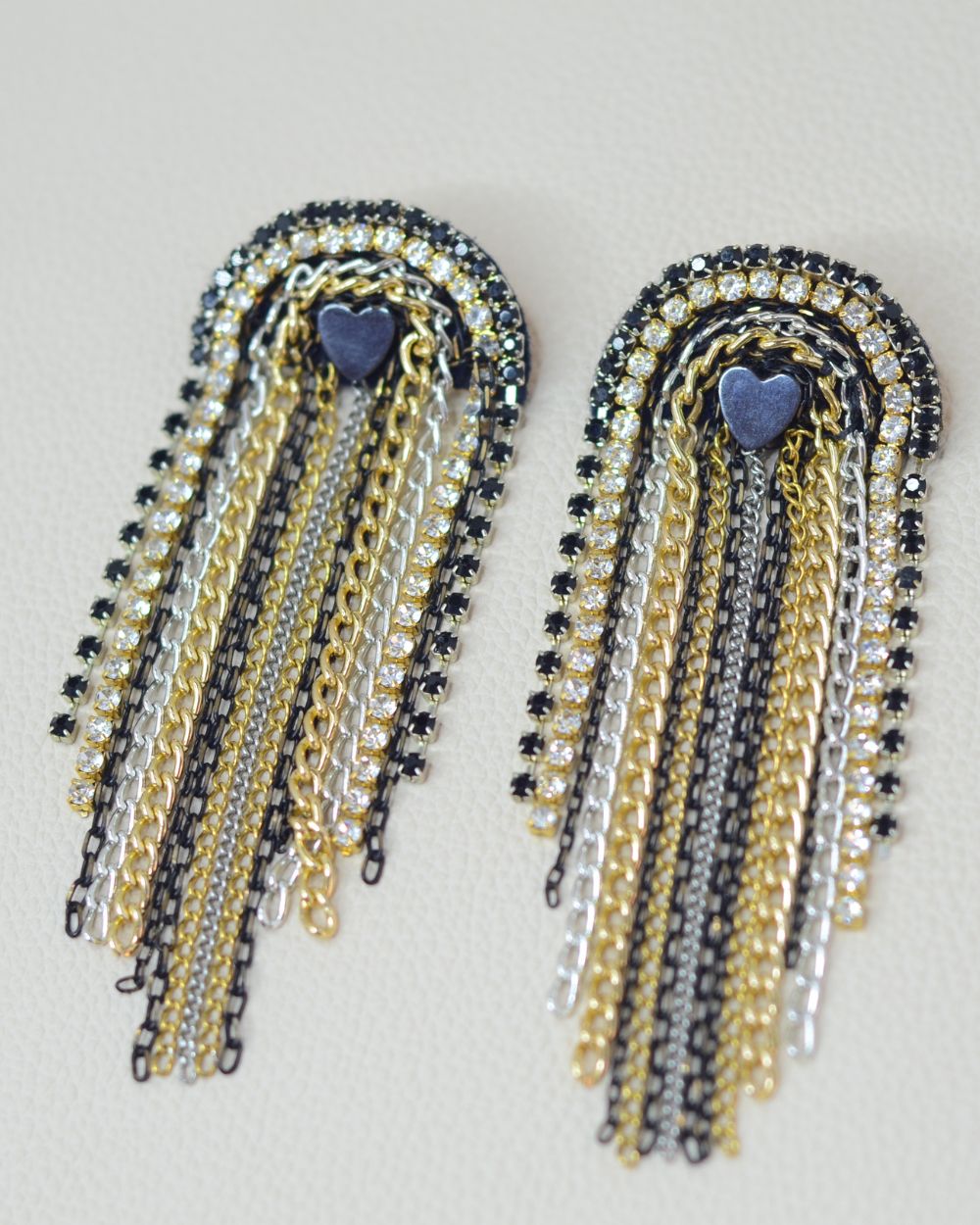 Aretes Dorados Corazón Tailor - Imagen 7