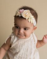 balaca bebe con petalos